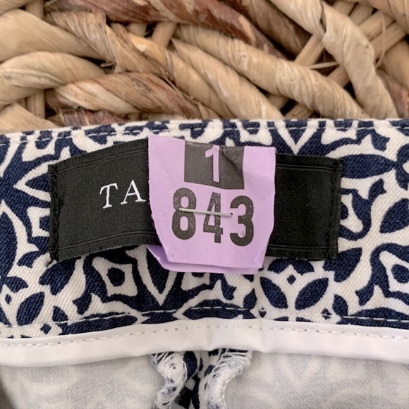 Talbots Tile Print Slim Crop 16WP - Picture 11 of 13